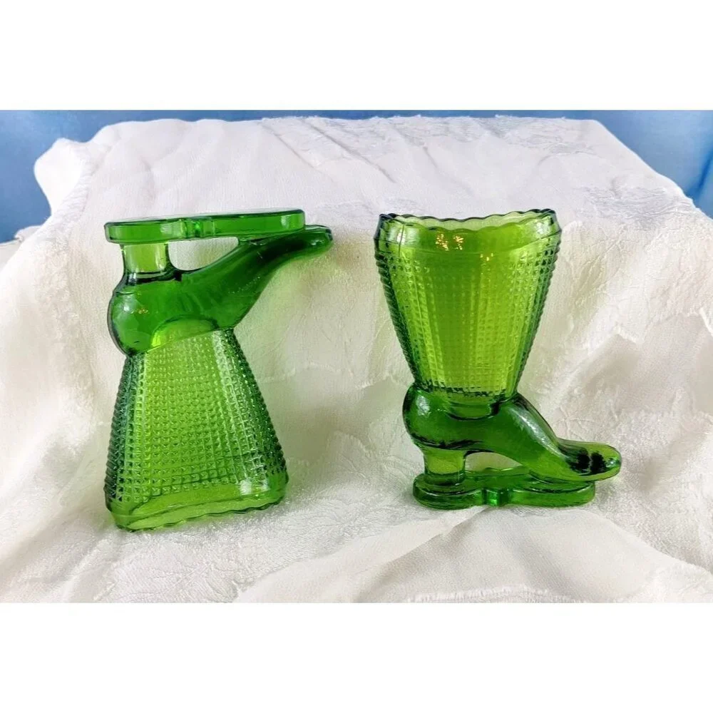 LE Smith Ice Skate Boots Pair Green Pressed Glass Vase Toothpick Holder 3.5